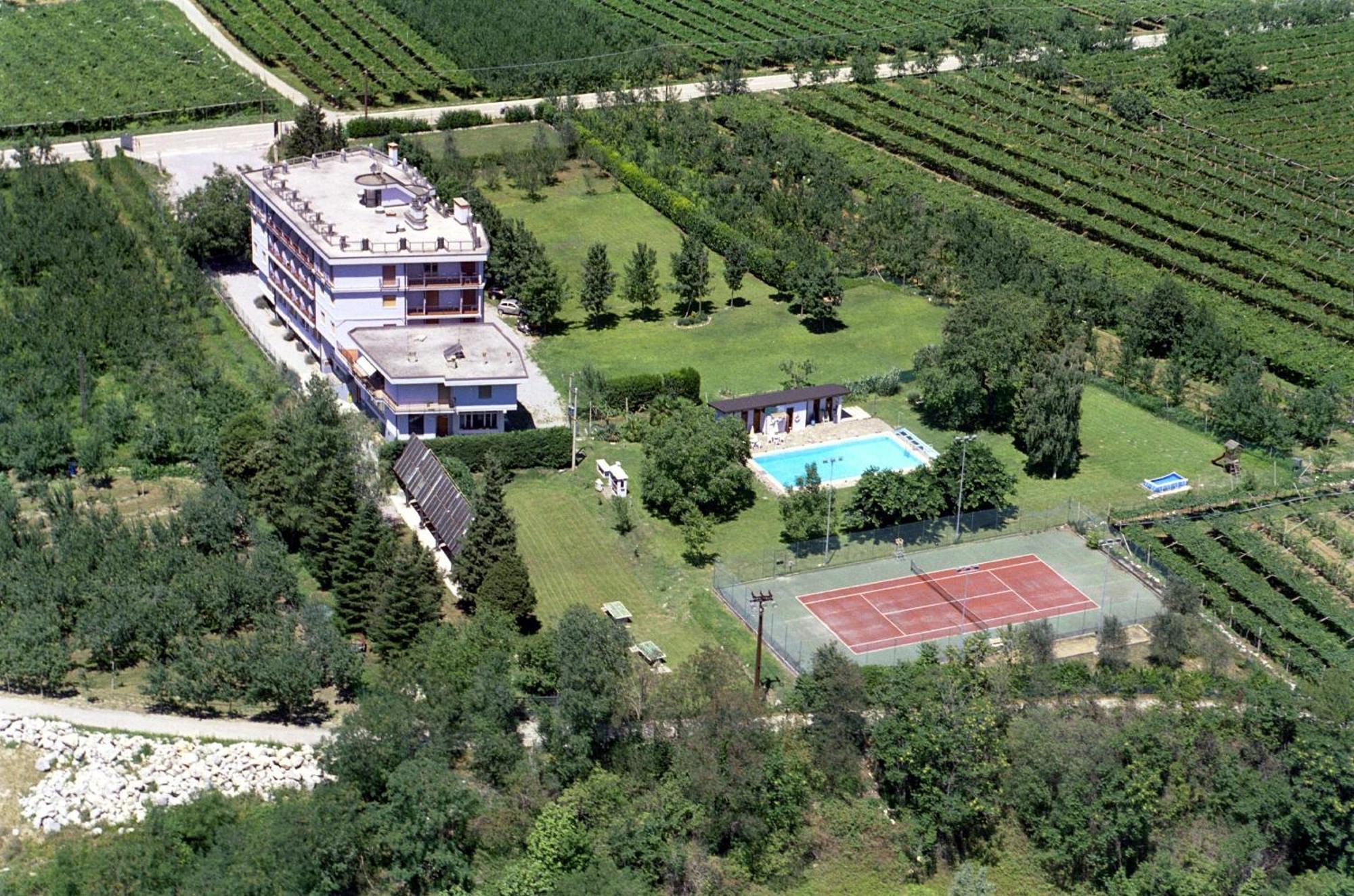 Aktiv Hotel Eden Dro Exteriér fotografie